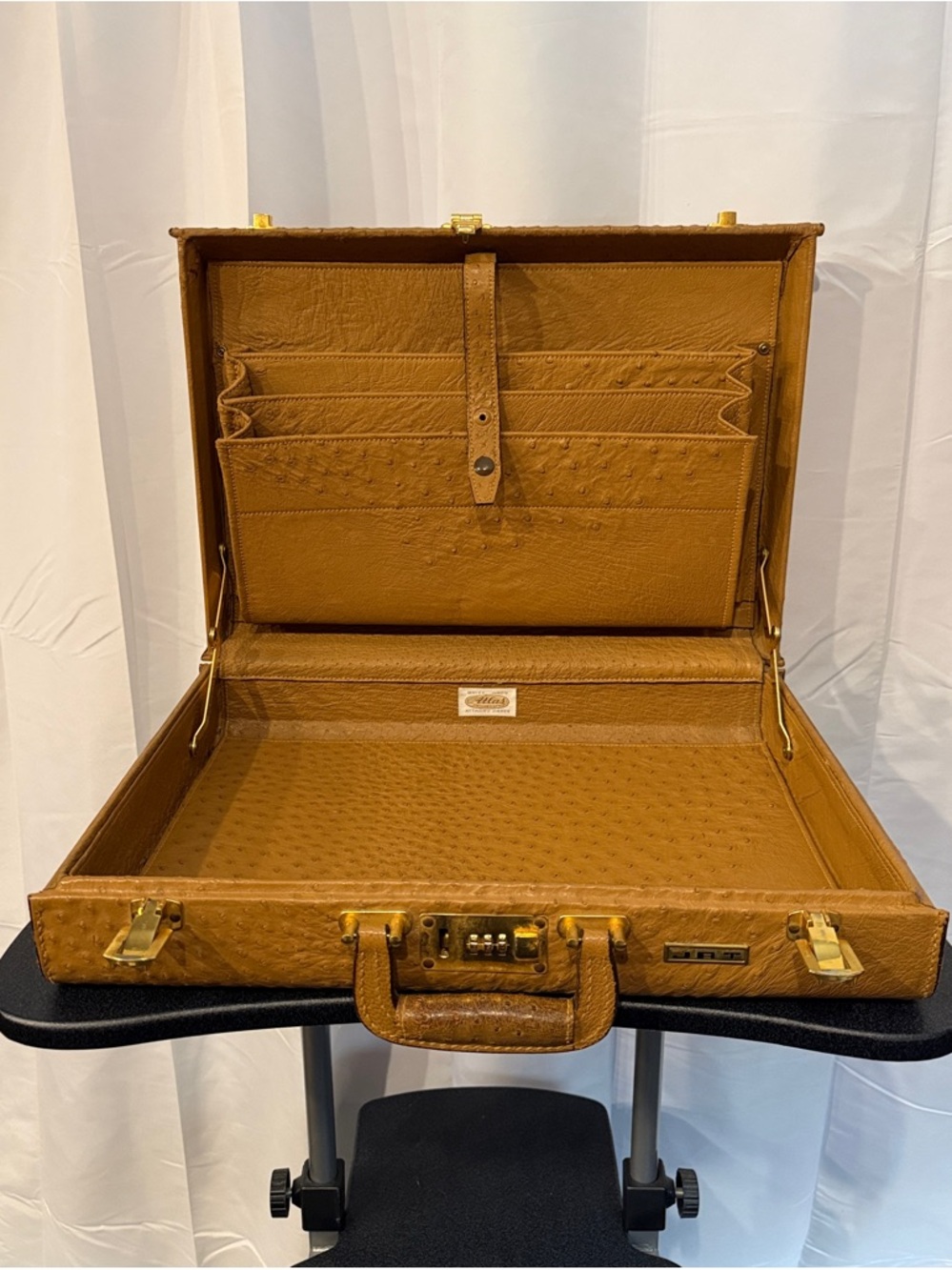 Atlas Brief Case Ostrich Leather Tan Briefcase Vintage 18.5 Inches. - Picture 8 of 14
